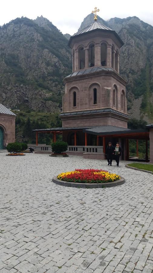 Eastern Georgia Hotel Kazbegi Eksteriør billede